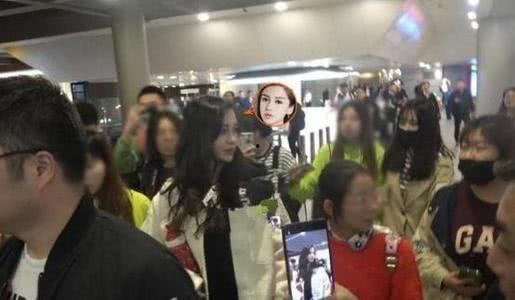 机场明星爆料视频,明星独家爆料，揭秘娱乐圈幕后故事  第3张